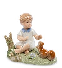 CMS-12/29 Статуэтка «Мальчик с белкой» (Pavone)