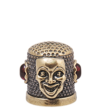 AM-4089 Наперсток «Театр Маски» (латунь, янтарь)