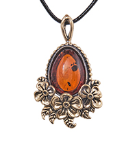 AM-4142 Подвеска «Цветочное Настроение» (латунь, янтарь)