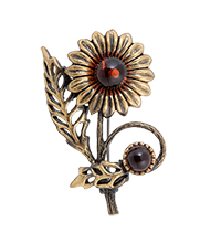 AM-4268 Брошь «Цветок Лепесток» (латунь, янтарь)