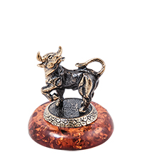 AM- 567 Фигурка «Знак зодиака - Телец» (латунь, янтарь)